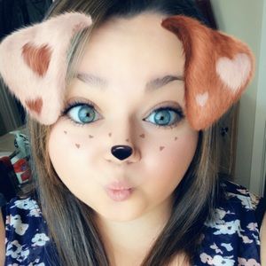 Meet your Posher, Caitlyn